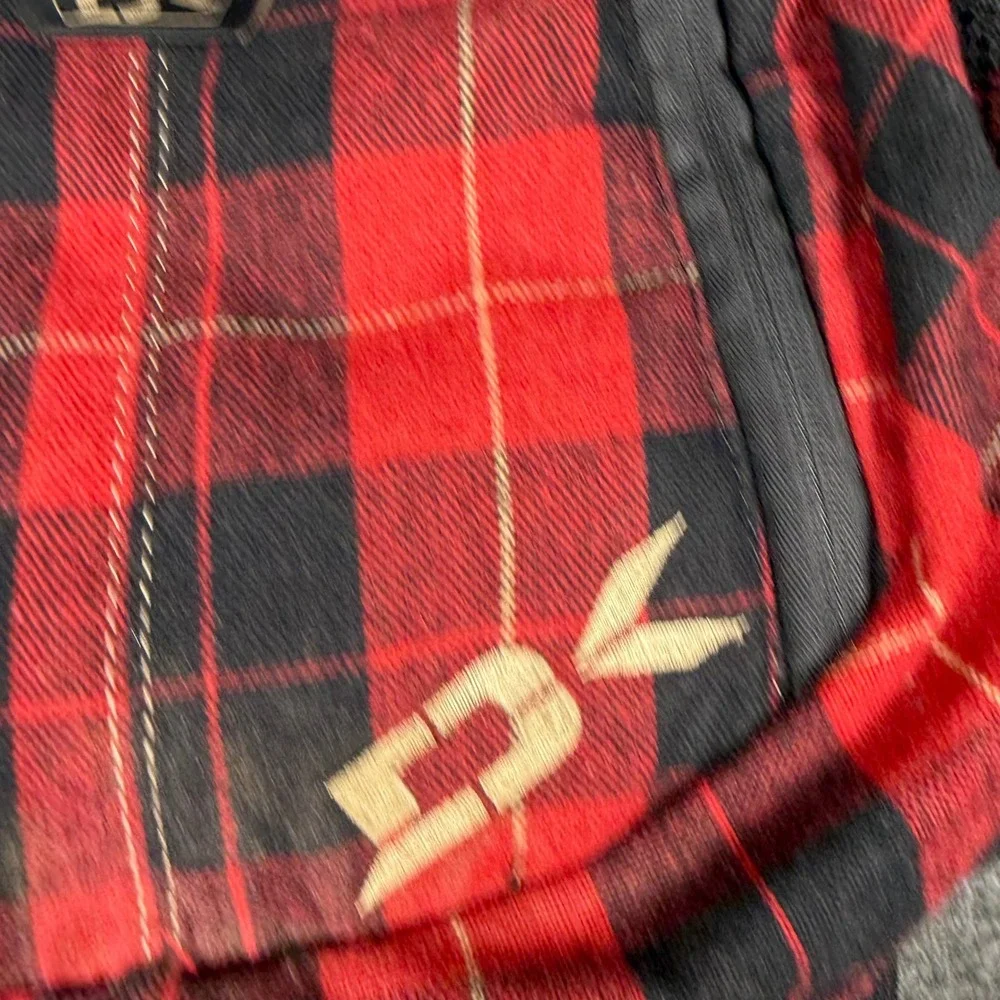 Dakine Red Black Plaid Backpack Laptop Sleeve Sternum Strap Skater Daypack